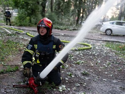 У Києві повідомляли про пожежу на даху багатоповерхівки через дрон: інформація не підтвердилась (оновлено)