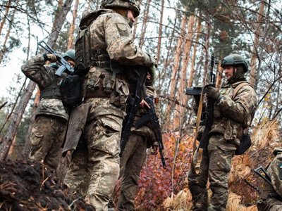 В Україні запровадили суворі обмеження на рибалку, збори грибів та фотографію в одному з регіонів