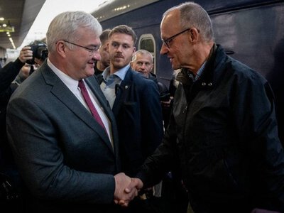 Канцлер Німеччини Фрідріх Мерц прибув з візитом до Києва (доповнено)