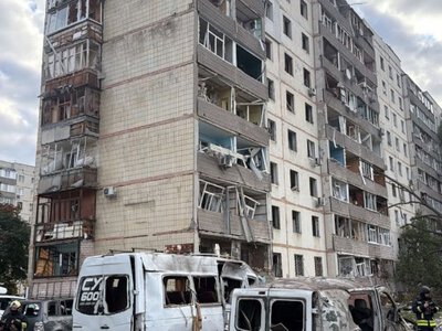 У Сумах росіяни вдарили по спальному мікрорайону авіабомбами