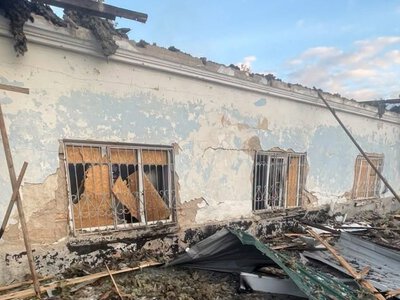 Окупанти атакували херсонця дроном, а потім обстріляли район: двоє поранених