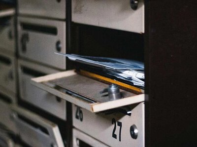  Під ударом російського дрона опинилося поштове відділення у Херсоні 