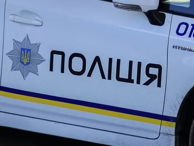 У Херсоні російський дрон вдарив поблизу авто поліції, яка їхала на евакуацію - Херсон Daily