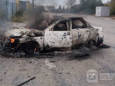 Удар по автівці в Золочеві: двоє людей поранені (фото)