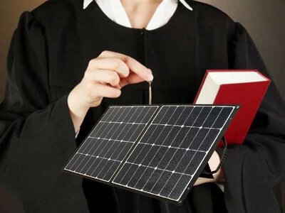 Суддя з Миколаївщини придбала сонячні батареї на 426 тисяч