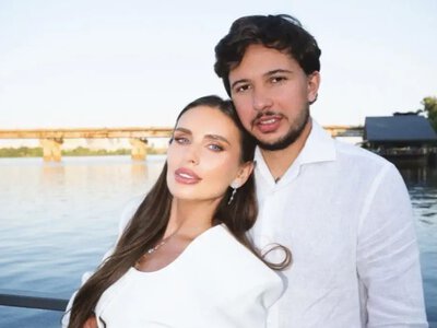 Дружина Волошина показала, як вони відпочивають із Назаром під час матчів збірної