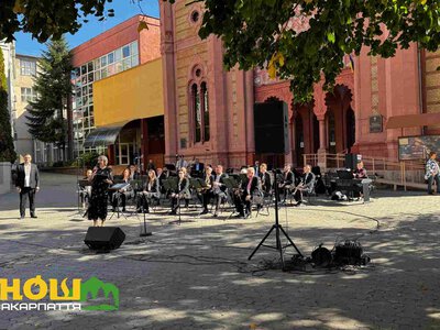 В Ужгороді концертом просто неба відзначили День територіальної оборони України