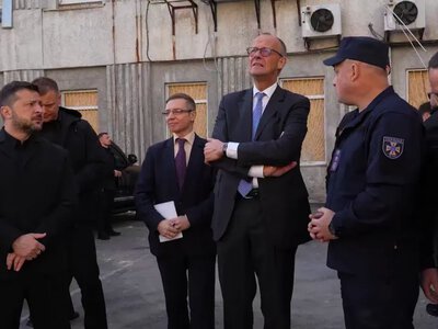 Зеленський і Мерц відвідали місце удару по будівлі НАН України в Києві