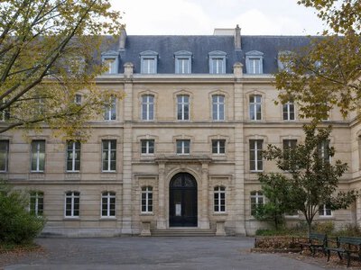 У Франції до 500 ліцеїв призупинять заняття через протести — France 24