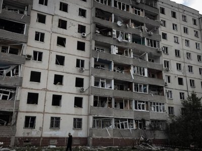 Росіяни завдали нового масованого авіаудару по Сумах, є важкопоранені