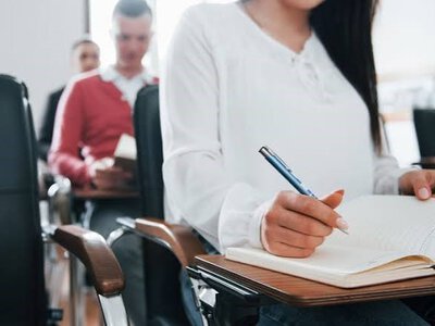 Жовтнева афіша курсів для безробітних у Сумах