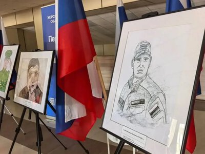 На Херсонщині окупанти змушують молодь звеличувати «героїв СВО»