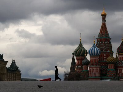 Незважаючи на війну та санкції, Москва зберігає стійкість і діє в нестабільному світі «вище своєї ваги»