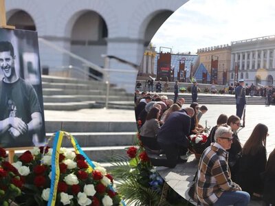 Назавжди – 25: у Києві попрощалися з бойовим льотчиком Маратом Мамбетовим