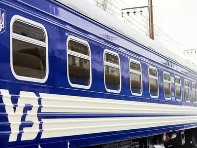 Киянам спростять переправу через міст: коли електричка додасть 18 рейсів