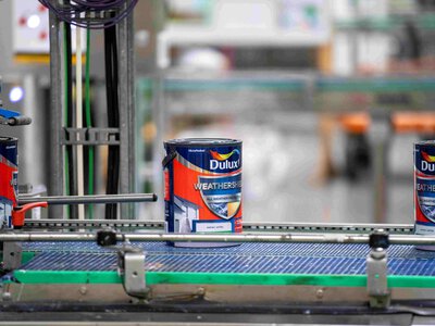  Нідерландська AkzoNobel продасть японській Nippon Paint бізнес декоративних фарб за $1,35 млрд 
