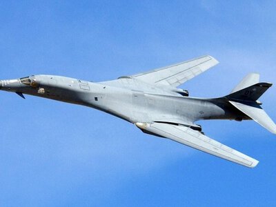 США терміново вивели бомбардувальники з Британії через Іран