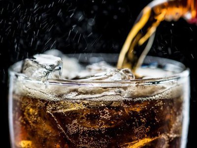 Як приготувати напій Coca-Cola у домашніх умовах: рецепт