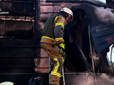 Україна майже вичерпала резерв локомотивів через російські удари - FT
