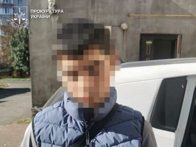 «Донька потрапила у ДТП»: як у хмельничанки виманили 15 тисяч доларів США