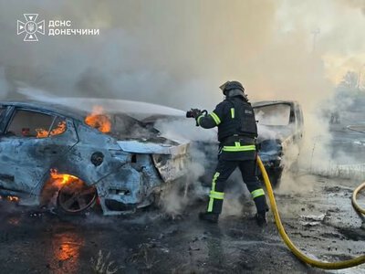 Рятувальники Краматорська ліквідовують наслідки кількох ворожих атак дронами та обстрілів