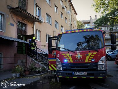 В Ужгороді сталася пожежа у квартирі багатоповерхівки