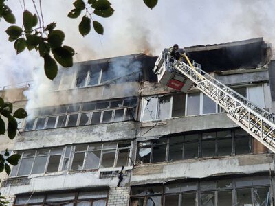 У Бердичеві ворожий «Шахед» влучив у багатоповерхівку