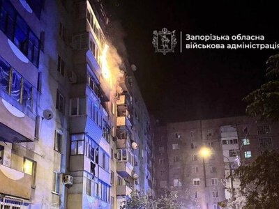 Росіяни вдарили по житловому будинку в Запоріжжі: є постраждалі (доповнено)