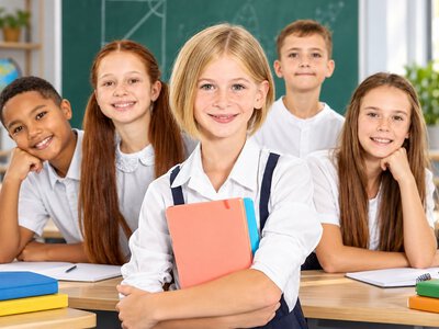 Осінні канікули у школах можуть початися 26 жовтня: скільки відпочиватимуть учні