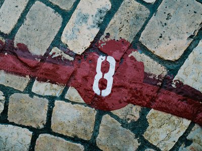 Нумерологи назвали «нещасливу» дату народження: найбільше випробувань приписують числу 8