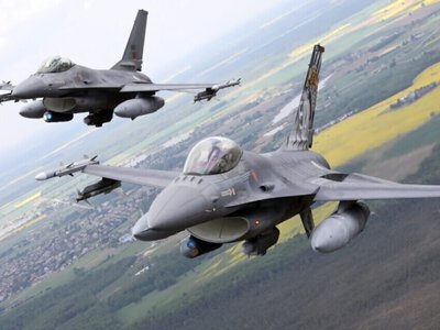 Зеленський заявив, що частина боєприпасів для винищувачів F-16 уже прямує до України