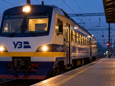 Поїзд зі Здолбунова до Шепетівки затримується на 17 хвилин