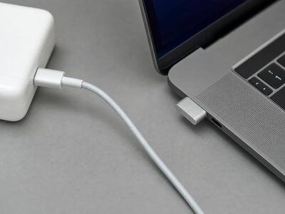 Apple оновила прошивку кабелю USB-C до MagSafe 3