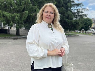 Наталію Костюк з Гайсина Президент Володимир Зеленський відзначив нагрудним знаком «Золоте серце»