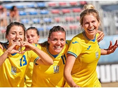 Україна зустрінеться з чемпіонками Європи на турнірі з пляжного футболу в Іспанії – відомий календар