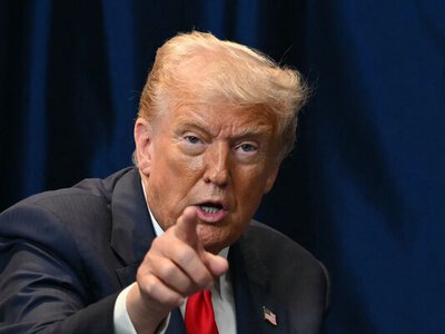 «Мікроби стають дедалі сильнішими, вони як армія». Трамп заявив, що США готові допомогти Росії з можливим спалахом чуми