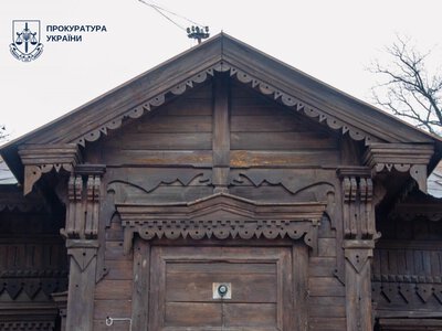 У Києві занепадає дерев’яний будинок, зведений коштом Терещенка