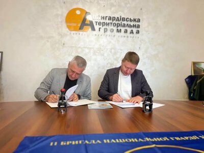 Освіта, відновлення та підтримка військових: Авангардівська та Сіверська громади підписали меморандум