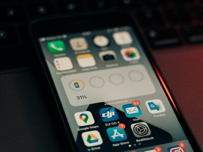 Одне налаштування iPhone може непомітно розряджати батарею: де його вимкнути