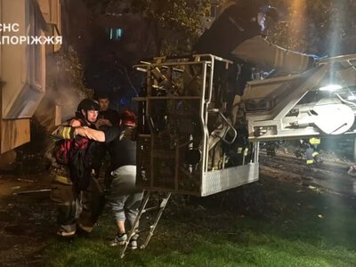 У Запоріжжі внаслідок удару російським БпЛА 5 людей травмовано, ще 11 вдалося врятувати