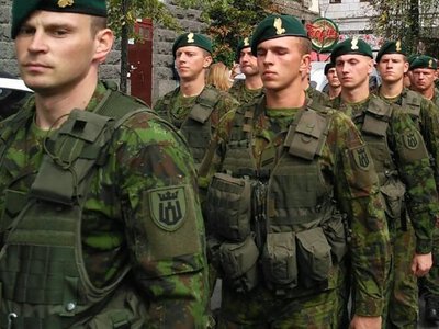 Польща готує план прийняття мільйона евакуйованих жителів Балтійських країн у разі нападу Росії