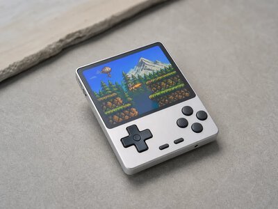 Wired оцінив портативну GamerCard у 4 бали з 10