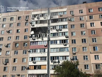 Окупанти вдарили по житловому сектору Запоріжжя