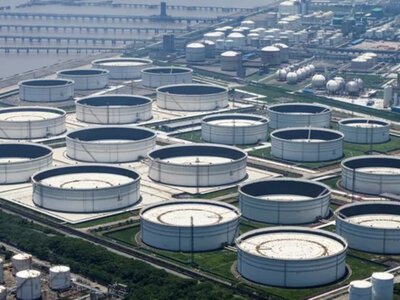 Нафтогазові доходи Росії падають: за три квартали 2026 року податкові надходження скоротилися на 17%