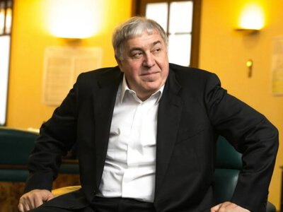 Євросоюз виключить із санкційного списку ще двох олігархів – журналіст