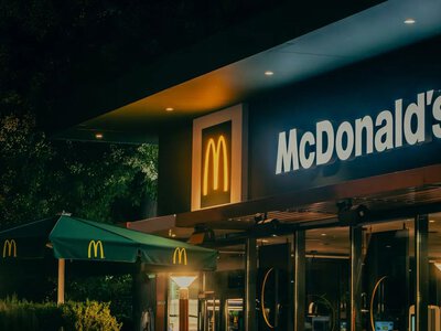 На McDonald's подали до суду через ШІ: справа у цінах