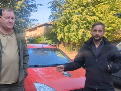 У Чернівецькій області військовим 107 бригади ТрО передали Ford Focus