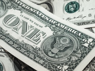 Долар подорожчав, а євро подешевшав: курс валют на 6 жовтня