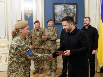 Президент України нагородив військову медикиню 123-ї Обр БпС Катерину Таран орденом «За мужність» ІІІ ступеня (ФОТО)