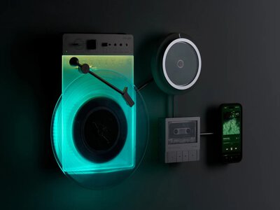 Вініл, CD і касети на стіні: Trettitre представила незвичайну аудіосистему Retro Ambient Sound System